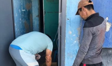 "МАНАЙ ОРЦ ТӨСӨЛ-2"-ын хүрээнд шаардлагатай орон сууцны орцны хаалгыг шинэчлэн барих ажлыг Сайншанд сумын ОНХС-ийн хөрөнгө оруулалтаар “Шанхат хүрэн” ХХК хариуцан гүйцэтгэж байна.