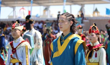 ЭРХЭМ ХҮНДЭТ НААДАМЧИД ТА БҮХЭН ДЭНЖ ХОТОЙТОЛ САЙХАН НААДААРАЙ!